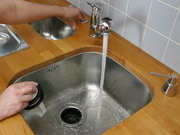 Presentation of kitchen waste disposer use Nr.4